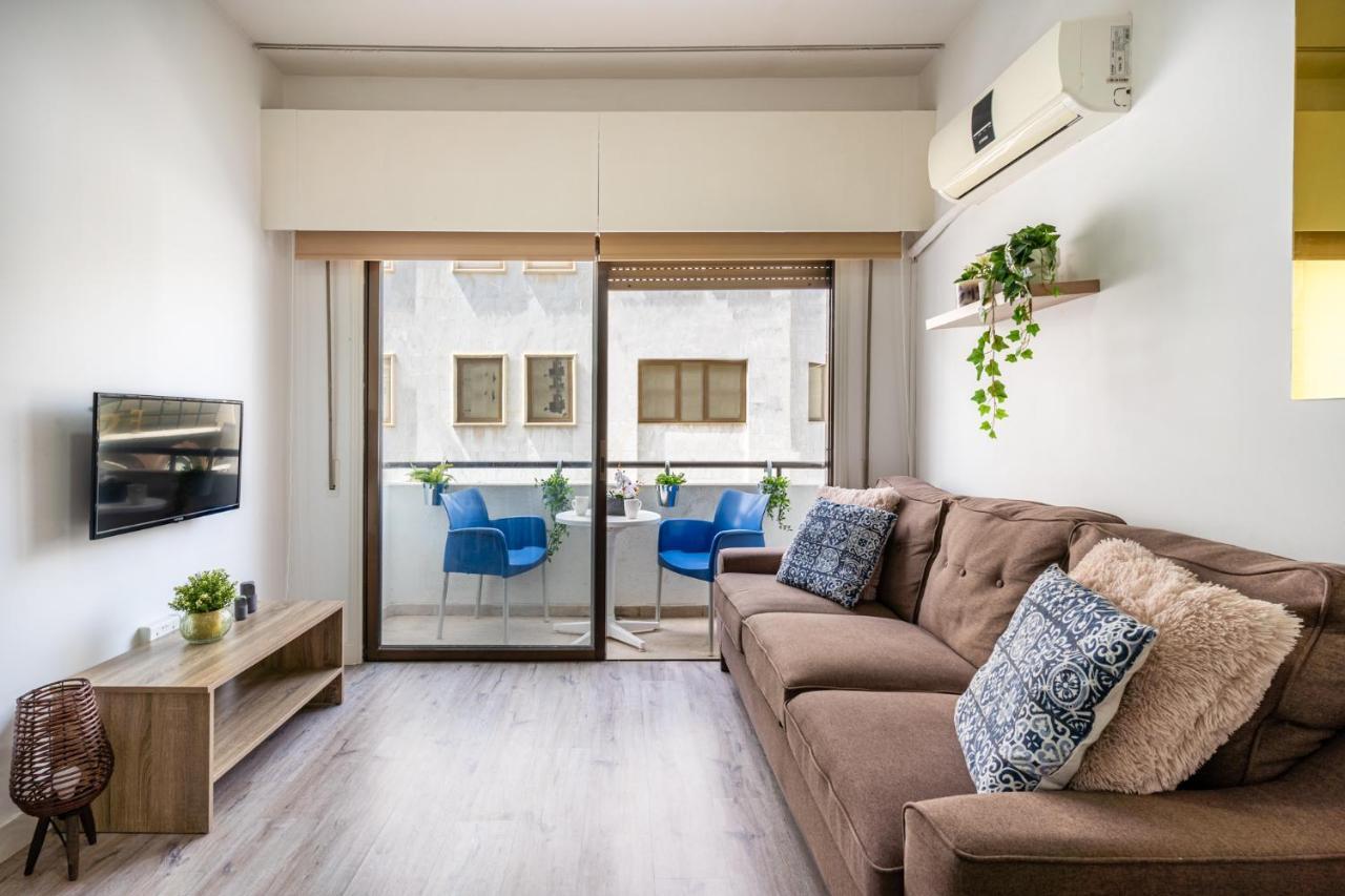 Eleni'S 1-Br Apt In Larnaca Center 外观 照片