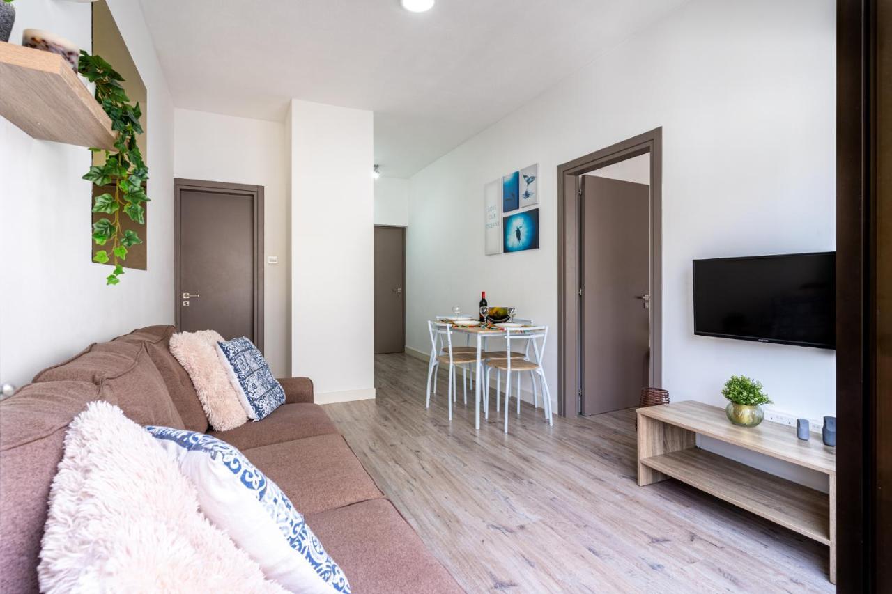 Eleni'S 1-Br Apt In Larnaca Center 外观 照片