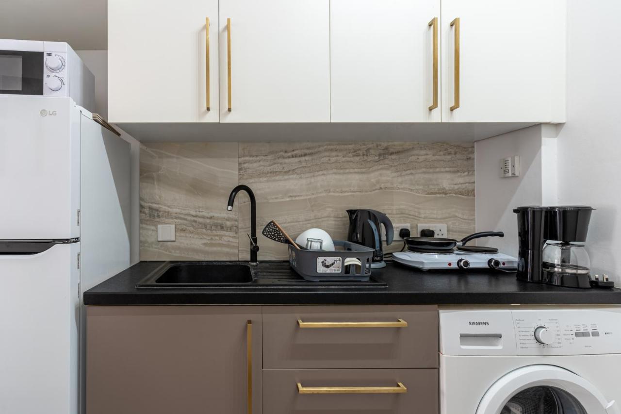 Eleni'S 1-Br Apt In Larnaca Center 外观 照片